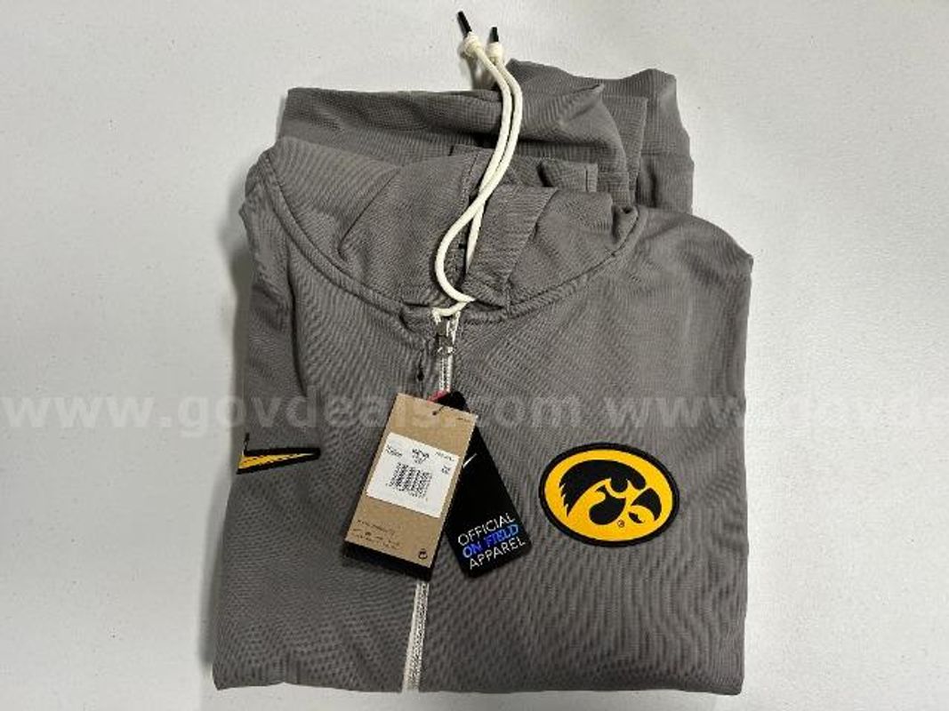Lot of 1, Nike Full Zip hooded Jacket. Grey in color. Size: 3XL