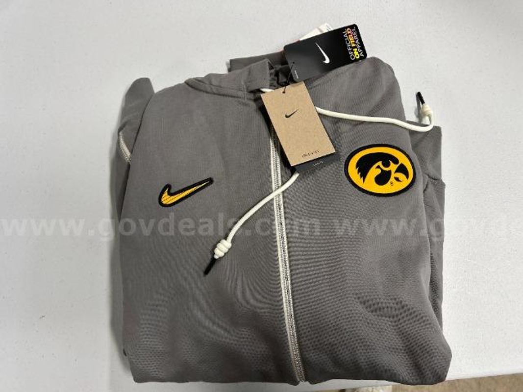 Lot of 1, Nike Full Zip hooded Jacket. Grey in color. Size: 3XL