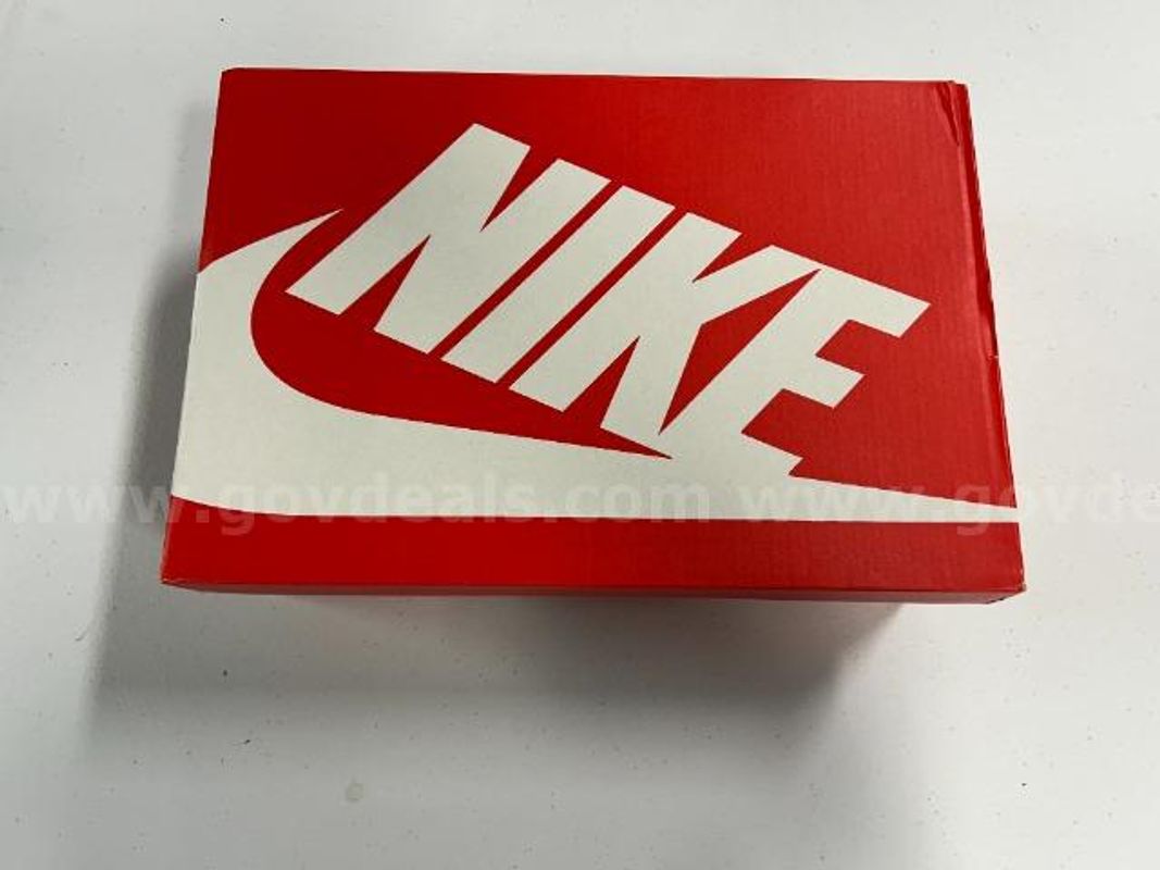 Lot of 1, Nike Air Max LTD 3 TXT, Wolf Grey in color, Size: 10