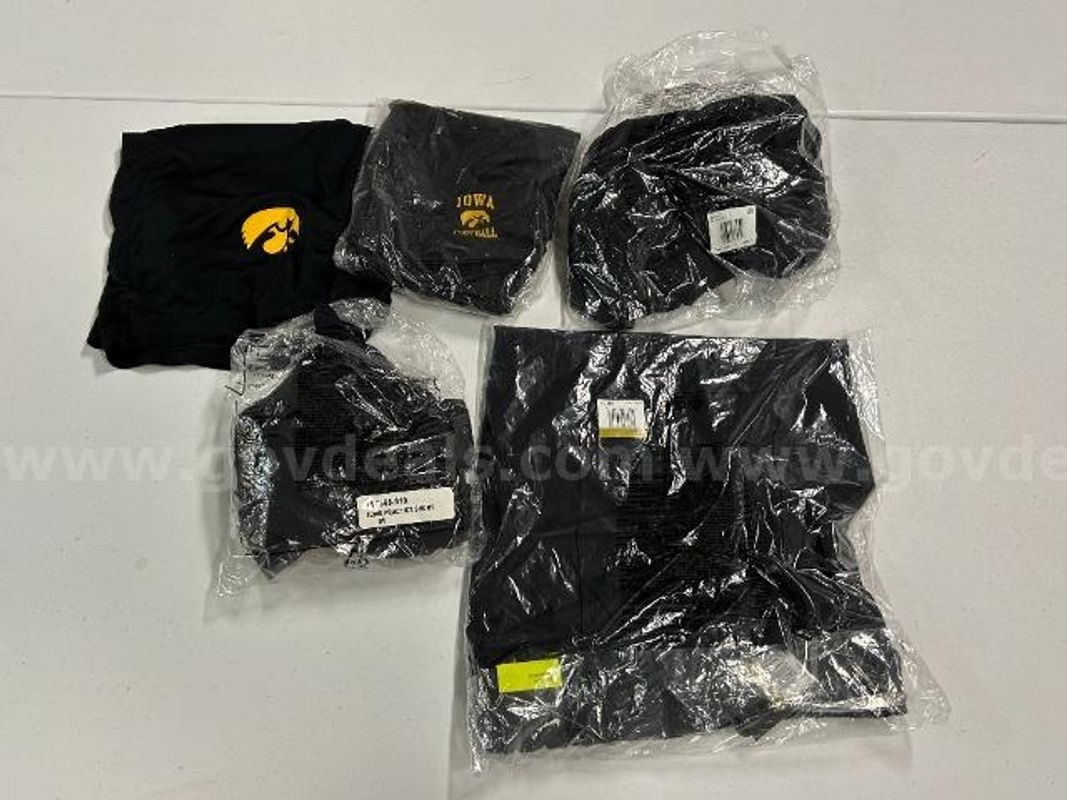 Lot of 5, Nike "U of I" Dri-Fit Shorts. Various styles and sizes.