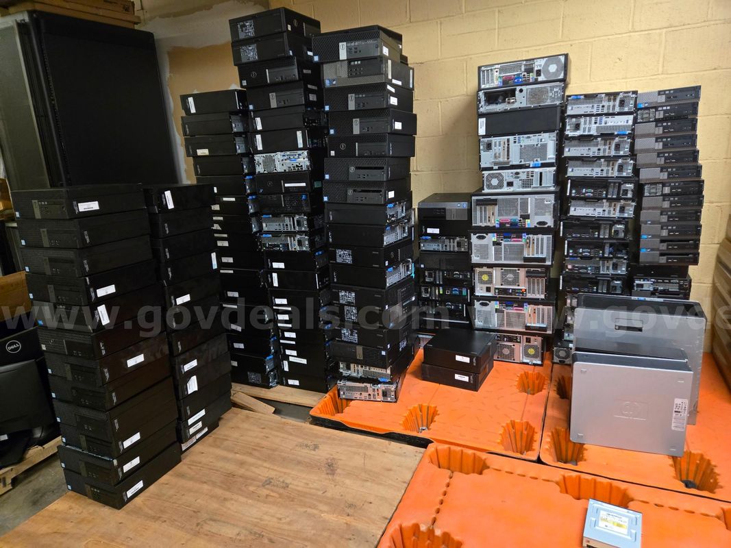 Large Lot Desktops, All-in Ones, iMACS, & Laptops / All Hard Drives Removed