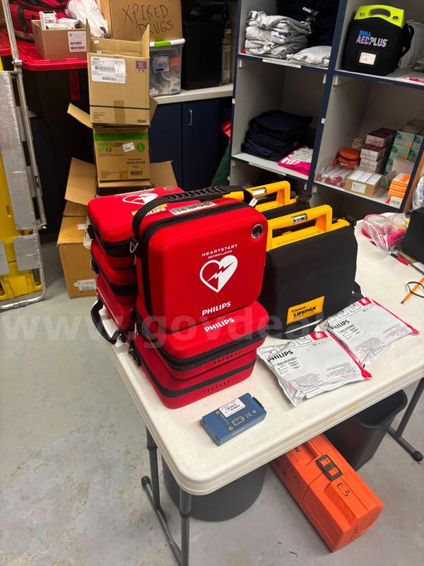 Lot of 8 AEDs (Automated External Defibrillator)
