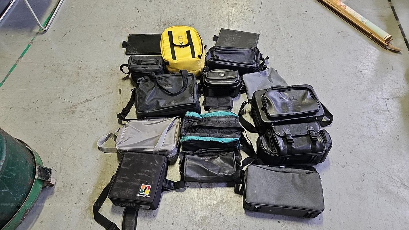 MSU Lot # 1265 - Set of 17 Bags