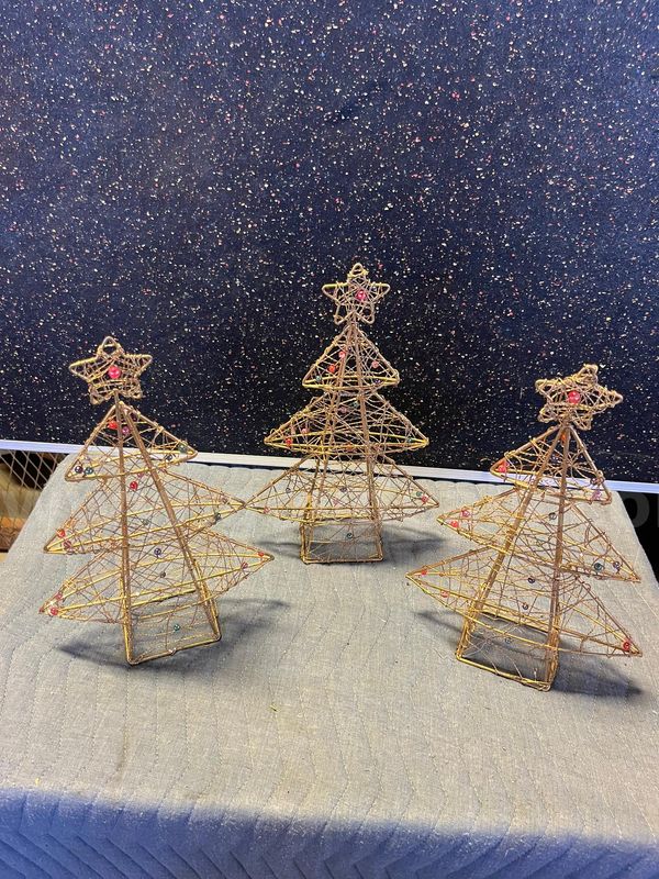 MSU Lot # 9014- Gold Christmas Lot