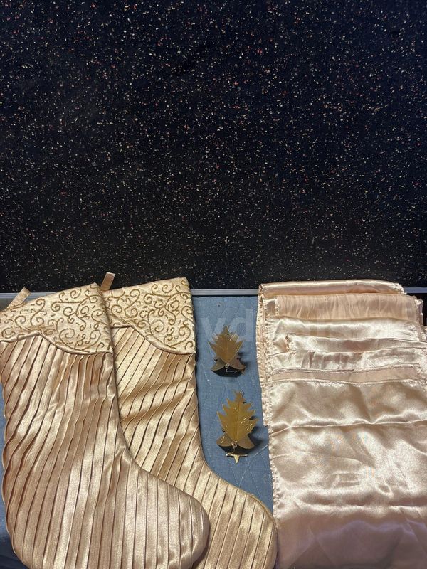 MSU Lot # 9026- Gold Decor Trees, Stockings and Fabric Decor