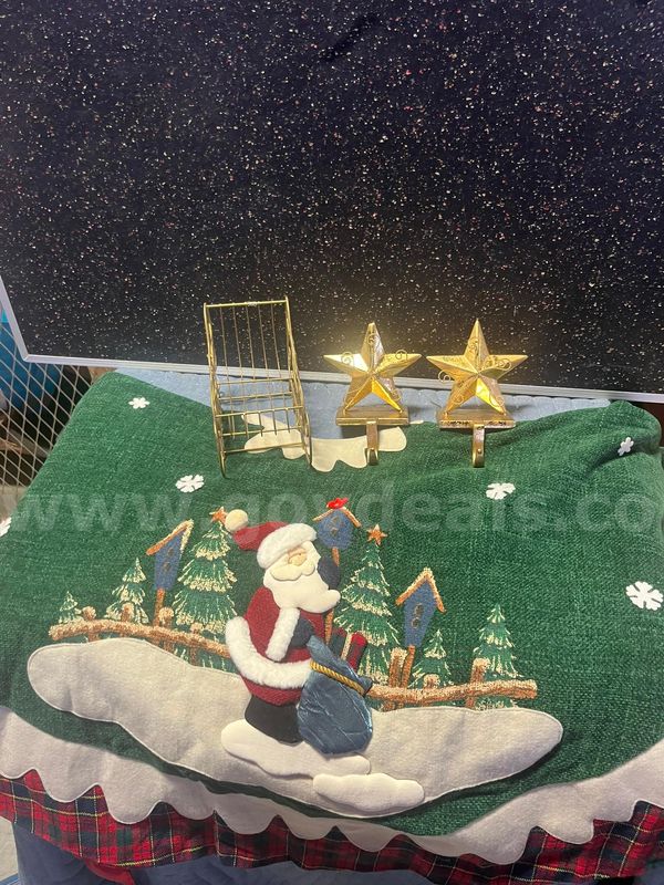 MSU Lot # 9034- Christmas Tree Skirt Lot