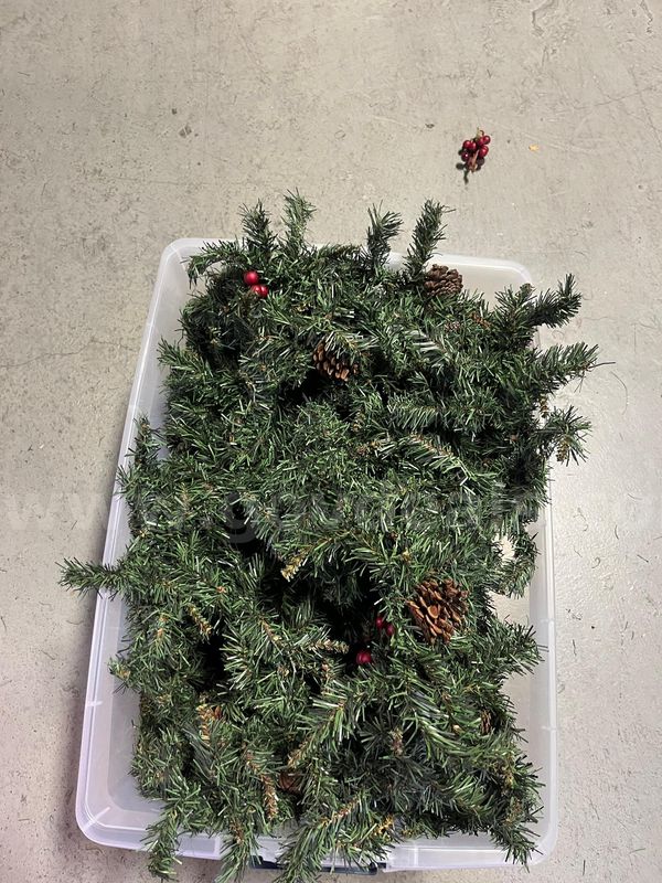 MSU Lot # 9081- Garland/ Greenery Lot