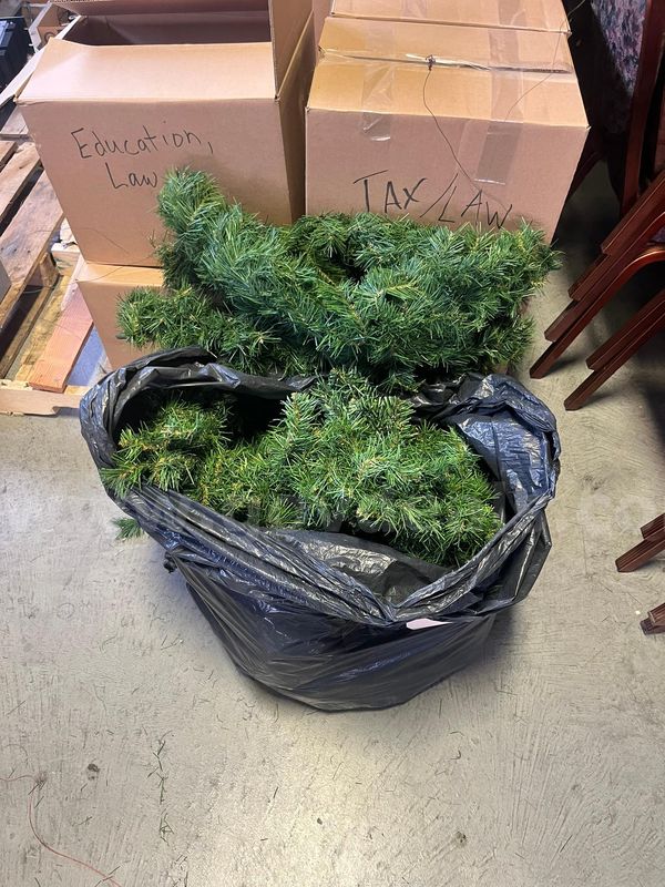 MSU Lot # 9285- Lot of Misc. Christmas Garland and Door Swags