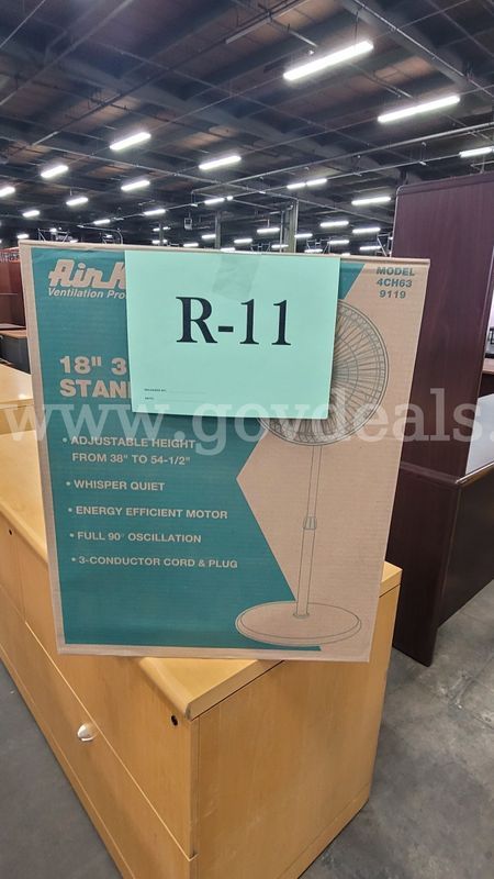 **** 18 Inch Air King 3 Speed Stand Fan ****
