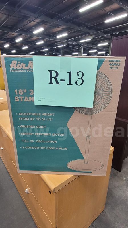 **** 18 Inch Air King 3 Speed Stand Fan ****