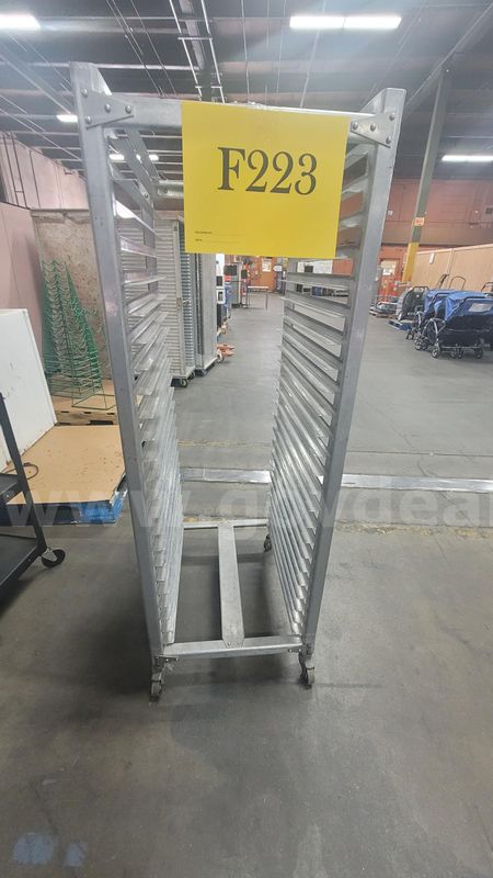 **** EPCO 22 -TIER ALUM. MOBILE SHEET PAN RACK **** (I)