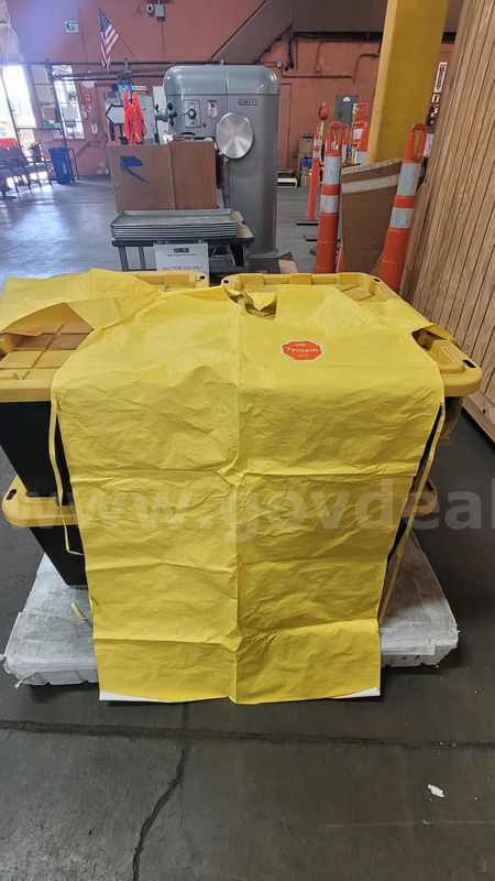 **** Disposable Coveralls Tychem Dupont 2000 By Lot **** (I)