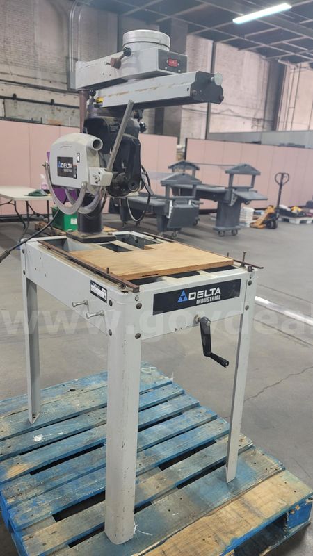 **** Delta Radial Arma Saw **** (I)