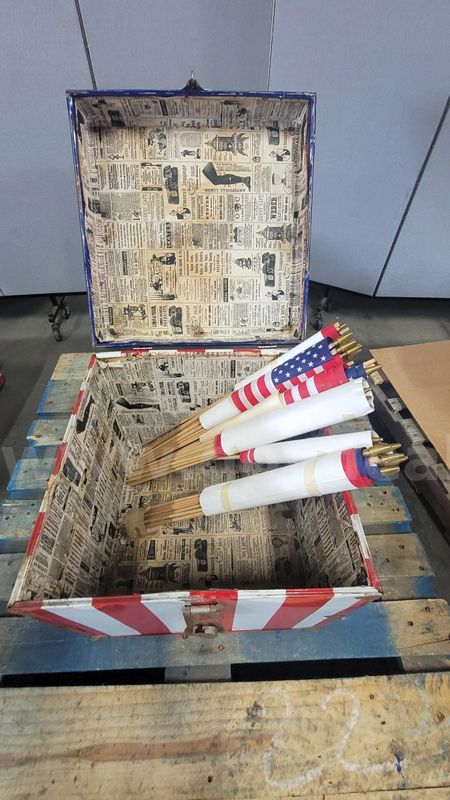 **** American Flag With Box **** (I)