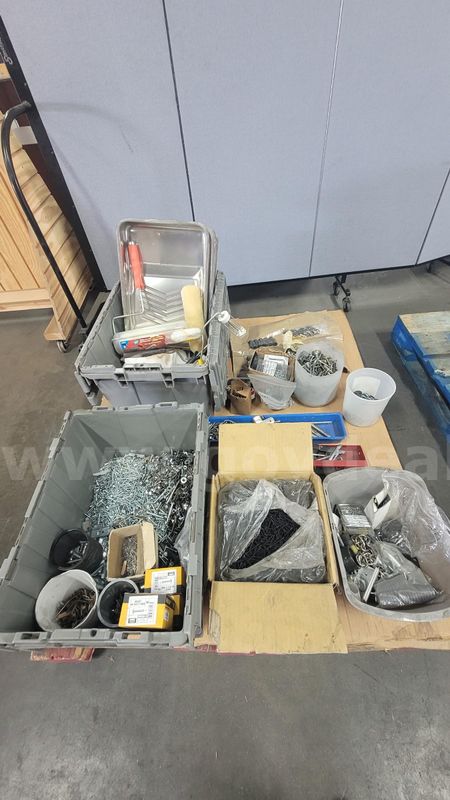 **** ASSORTED HARDWARE PARTS **** (I)