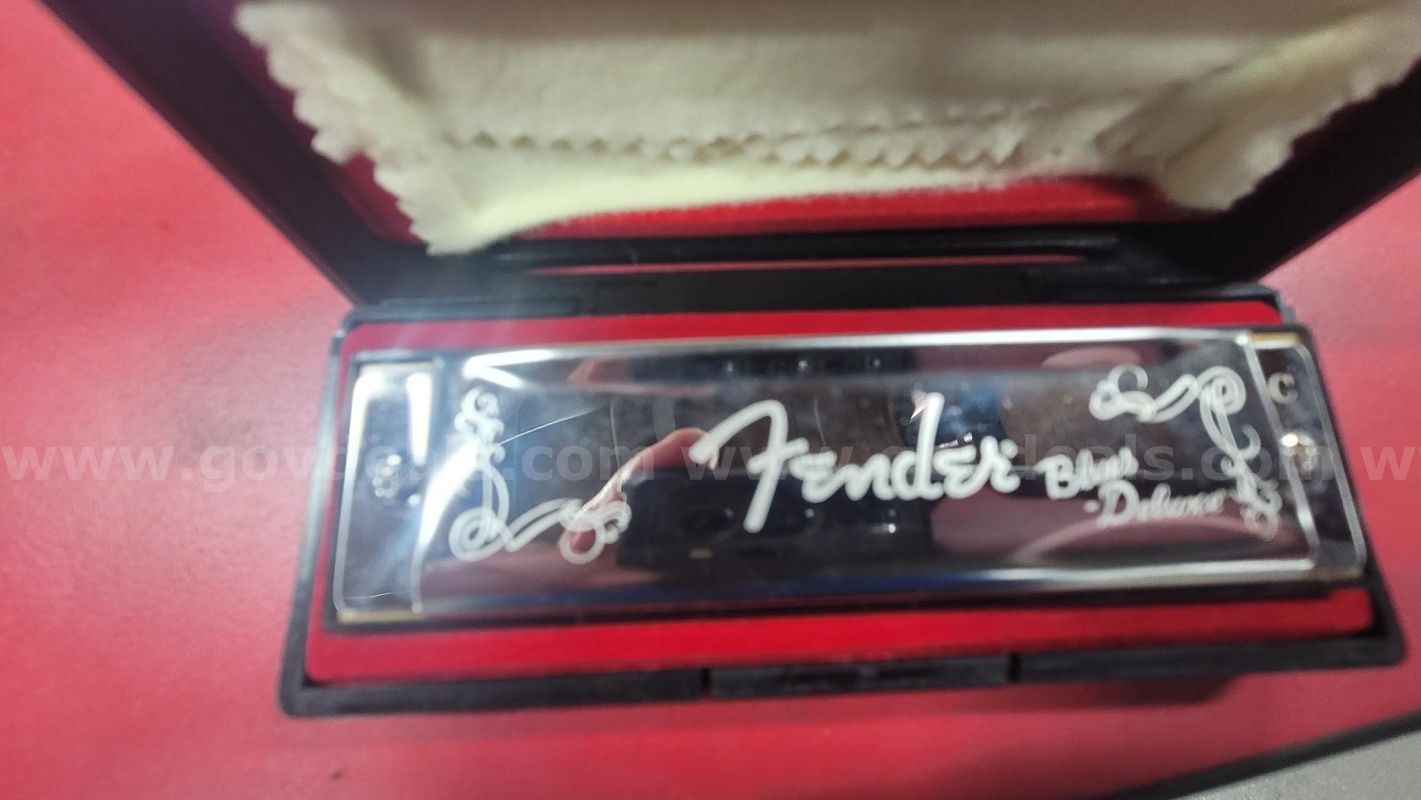 **** Blues Deluxe Harmonica **** (I)