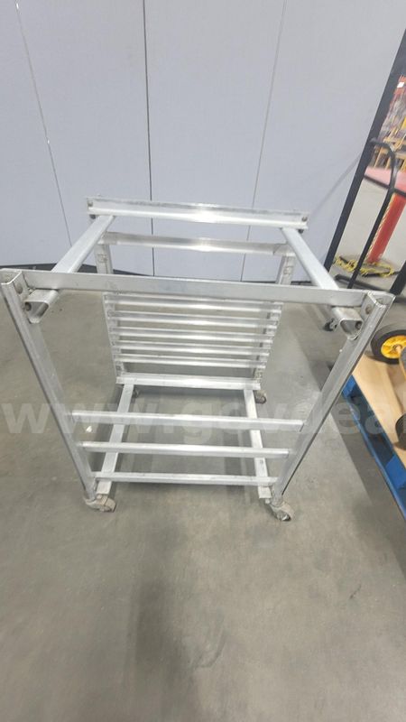 **** Aluminum Sheet Pan Rack **** (I)