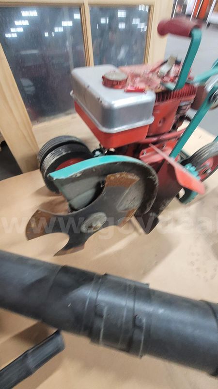 ****Assorted Garden Equipment Power Trim By Lot **** (I)
