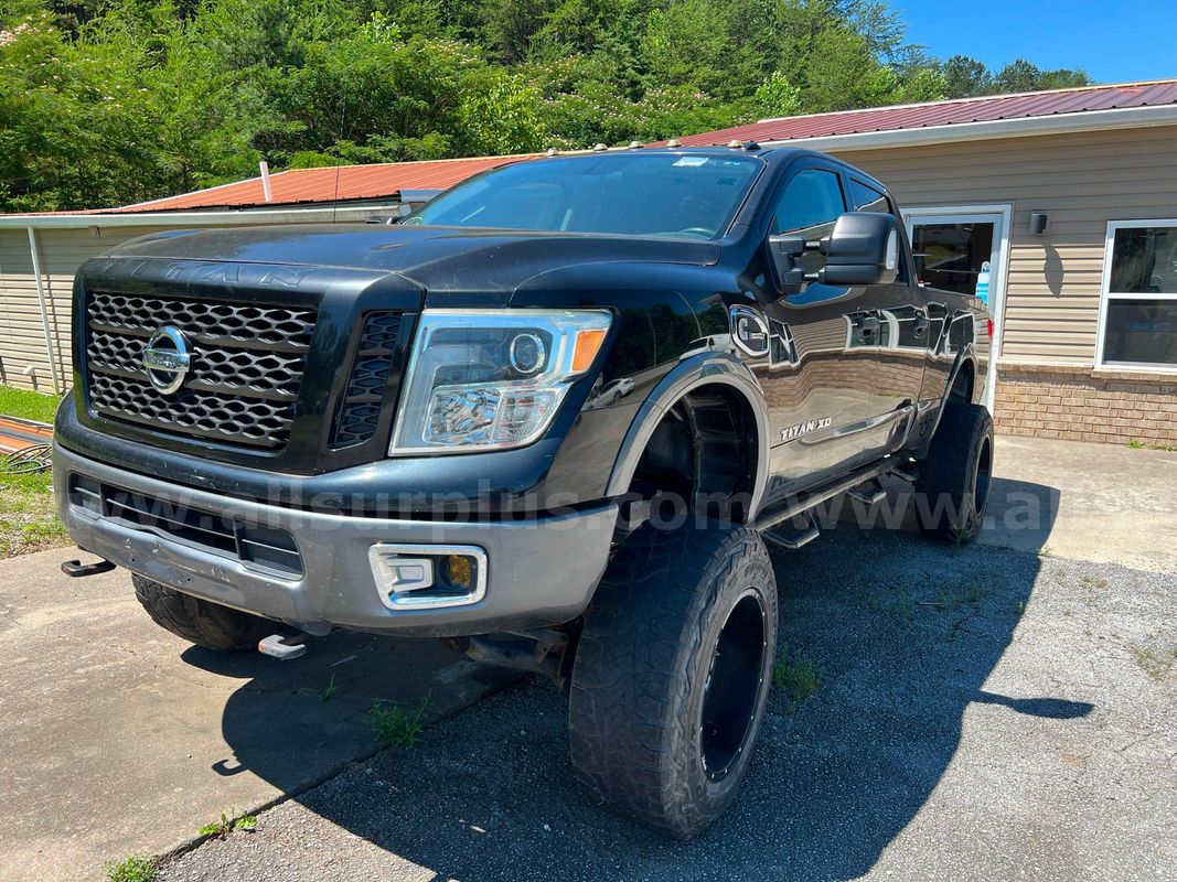 2017 Nissan Titan XD PRO-4X 4WD Diesel