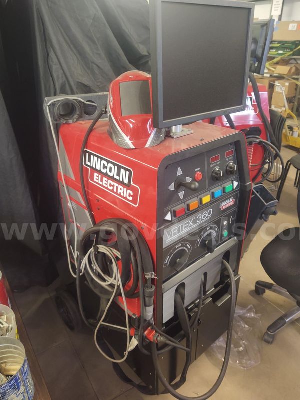 Lincoln Electric VRTEX 360 welding trainer