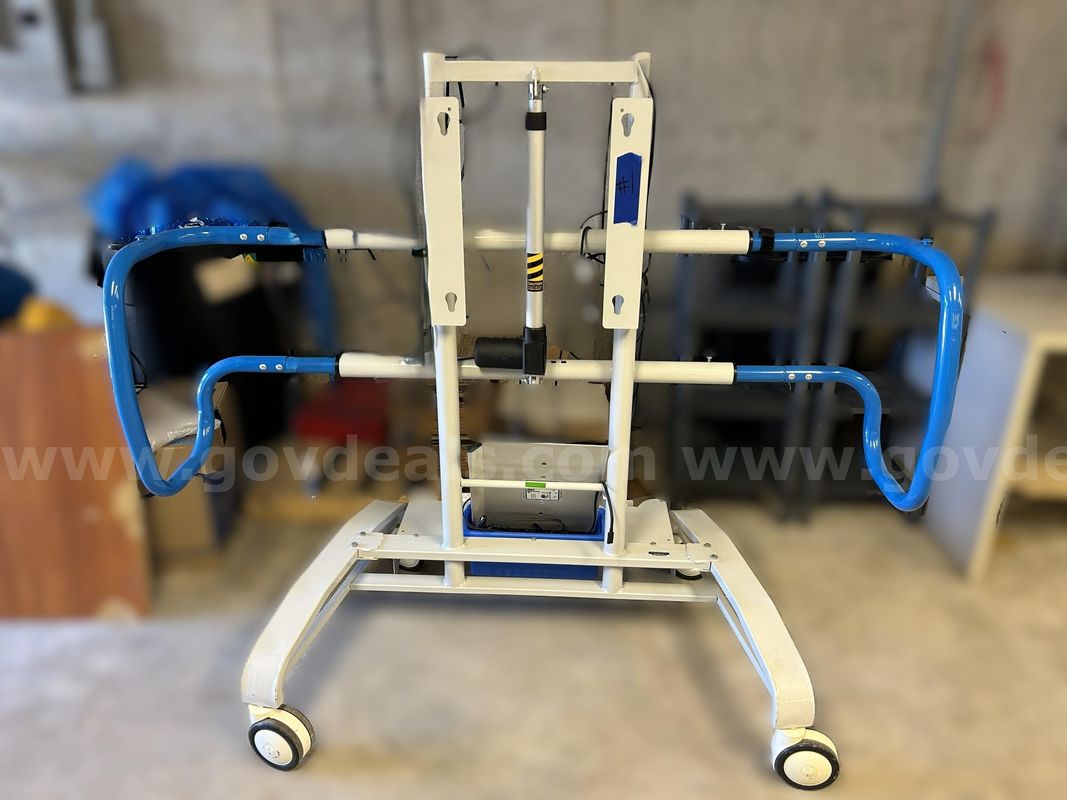 iRover2 Interactive Flat Panel Cart #1