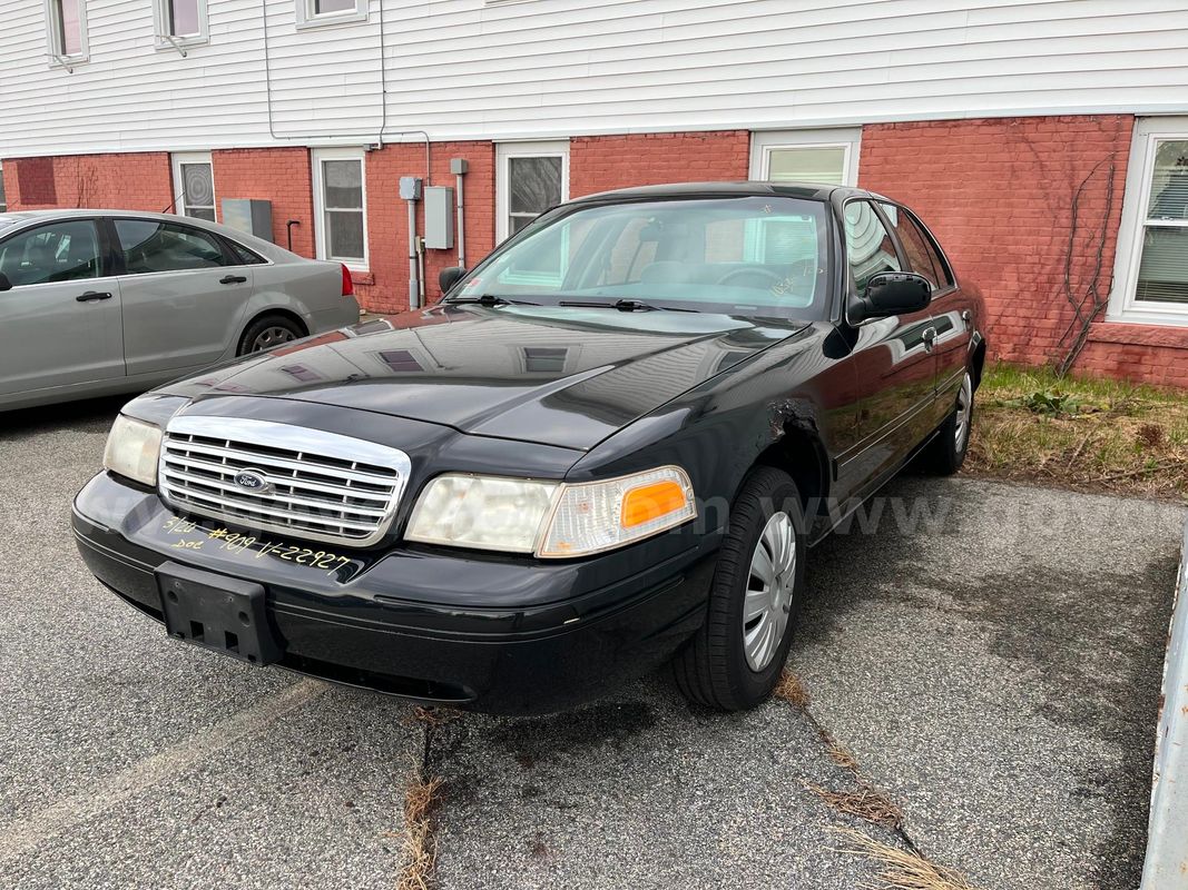 2000 Ford Crown Victoria