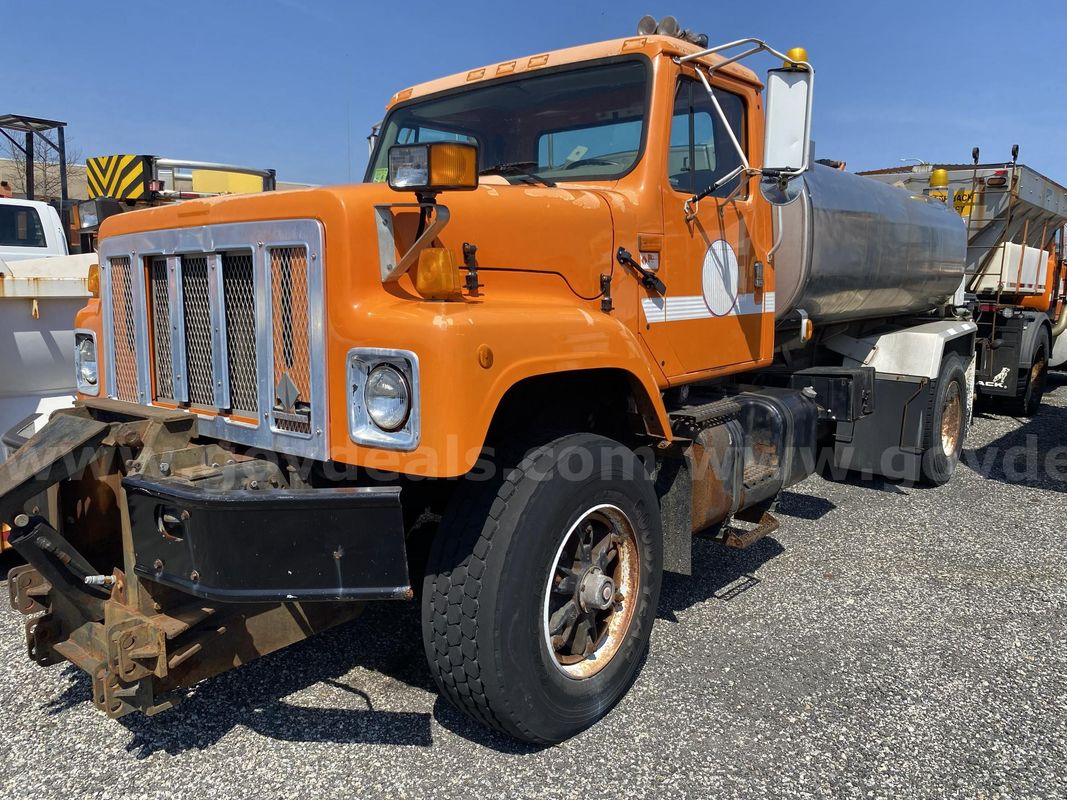 2002 International 2574