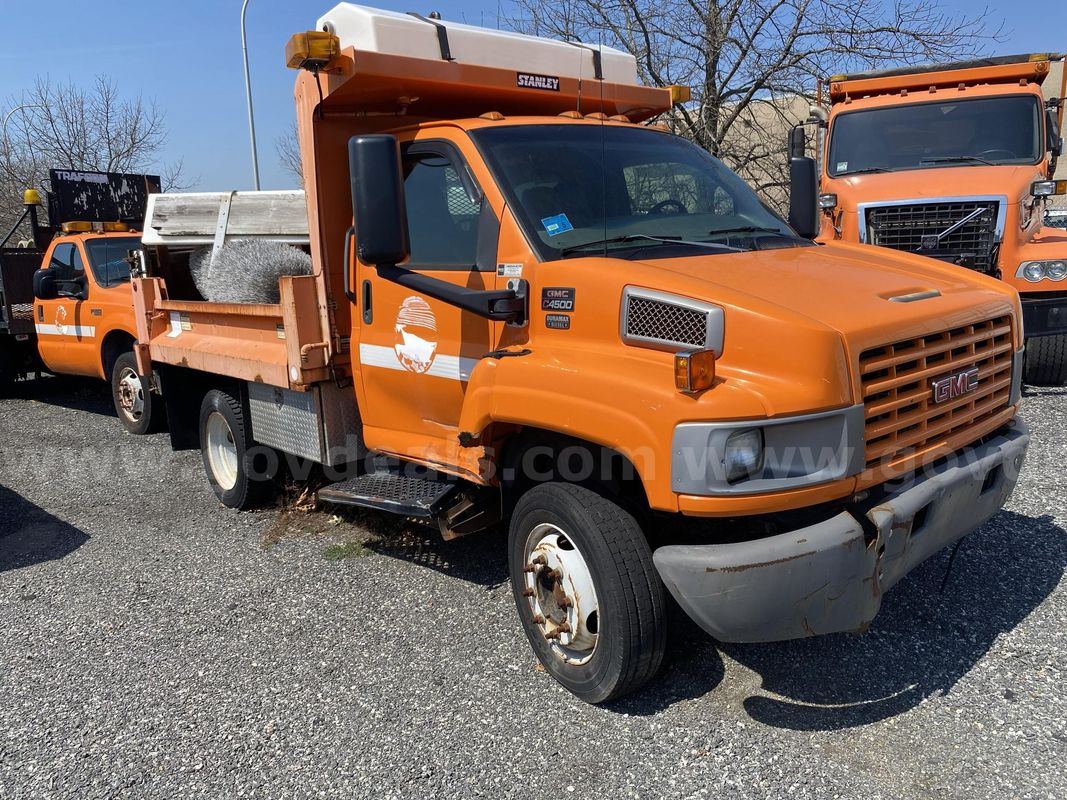 2003 Gmc C4c042