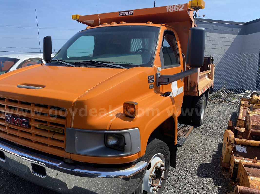 2003 Gmc C4c042