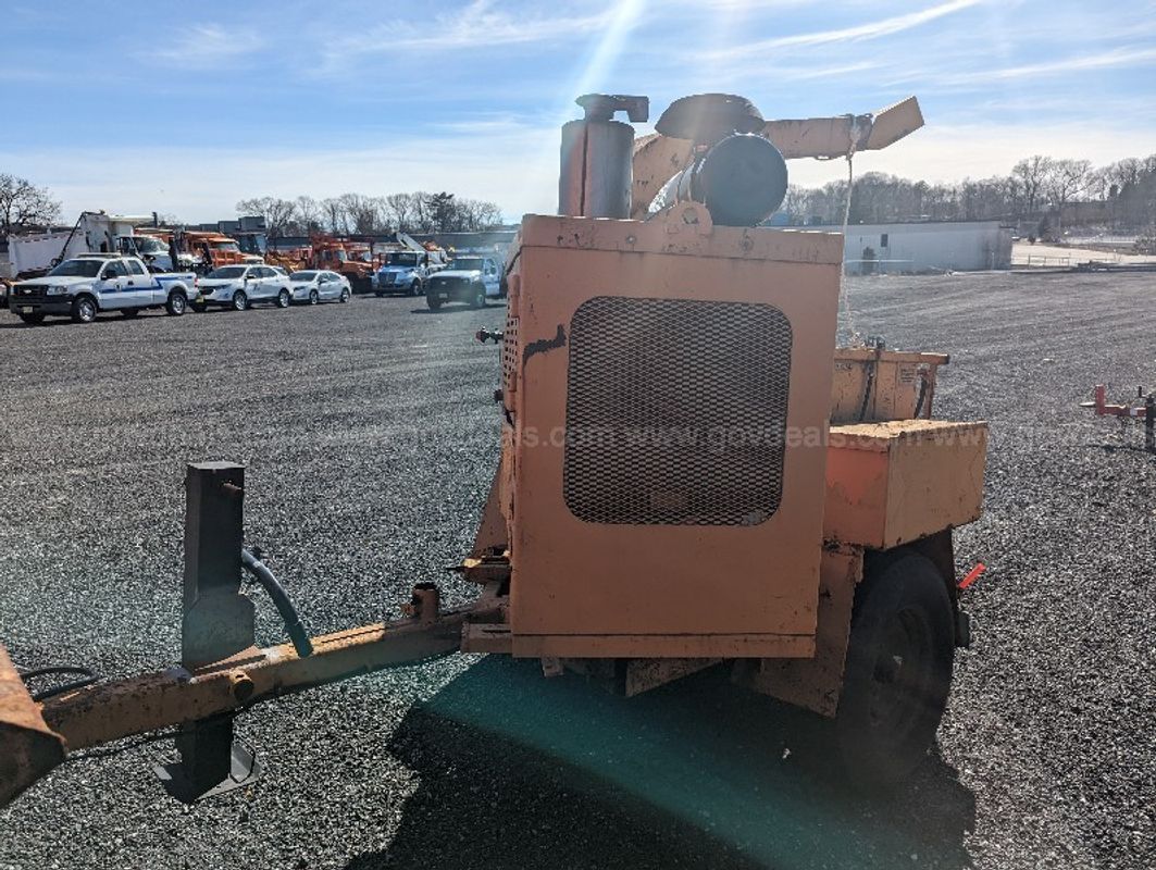 Eager Beaver Twin Disc Wood Chipper