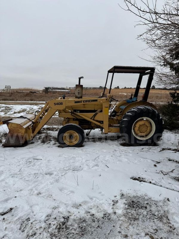 1984 Ford 540B Loader Tractor
