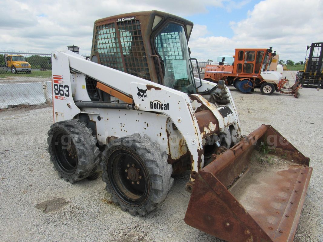 2003 Bobcat 863M Skid Loader