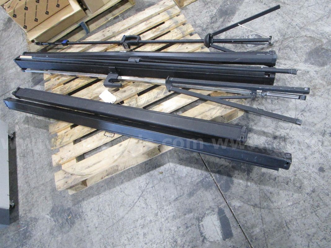 4 Projector Screens (C)