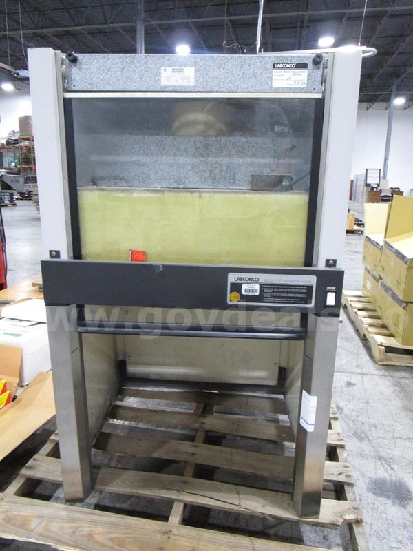 Laboratory Hood (D)