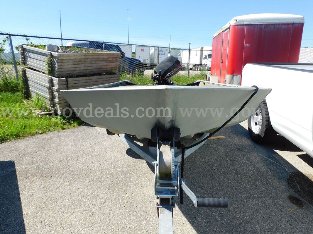 2001 Bear Trailer & 2002 Seaark