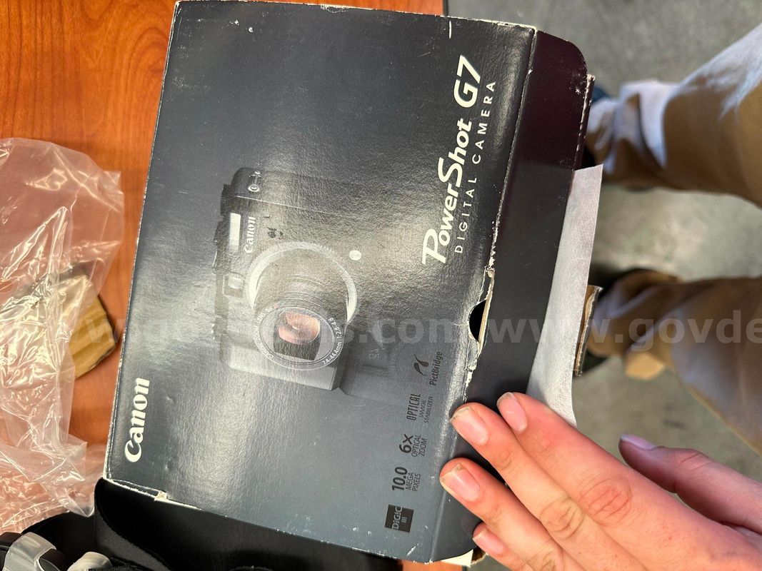 Canon Powershot F7 Digital Camera