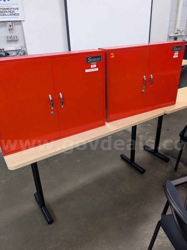 Snap-On Wall mounted tool cabinets