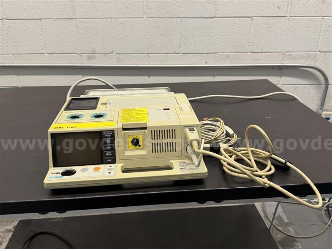 Zoll 1700 Hospital Aed Sn#98f05125