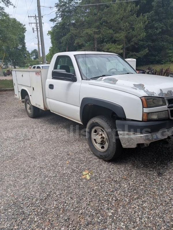 2007 Chevrolet 2500 Utility Pickup Truck