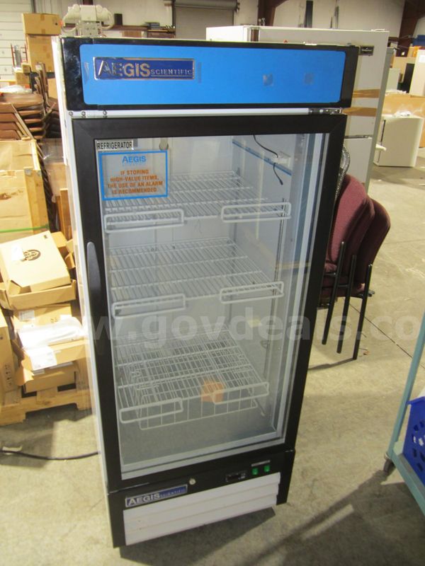 Lab Refrigerator  Lot 525