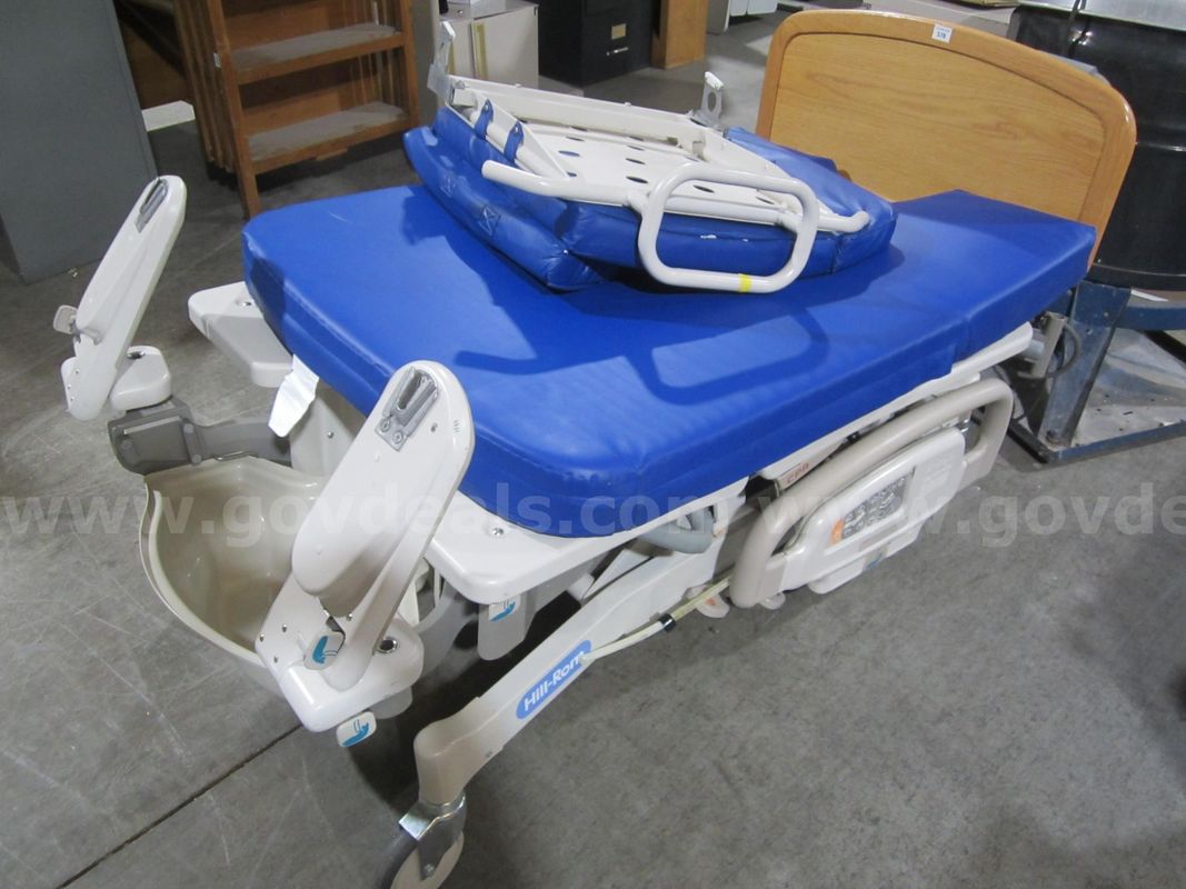 Birthing Bed Lot 578