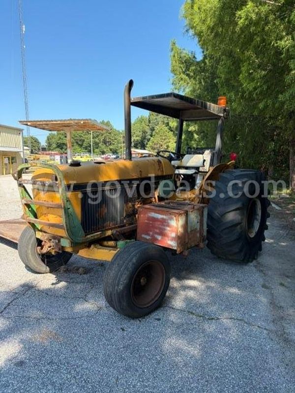 1990 2355 John Deere with Hardee mower