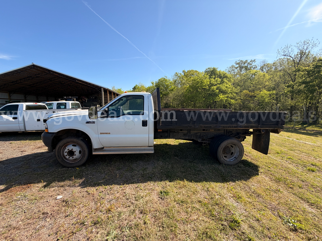2003 Ford F-450 SD