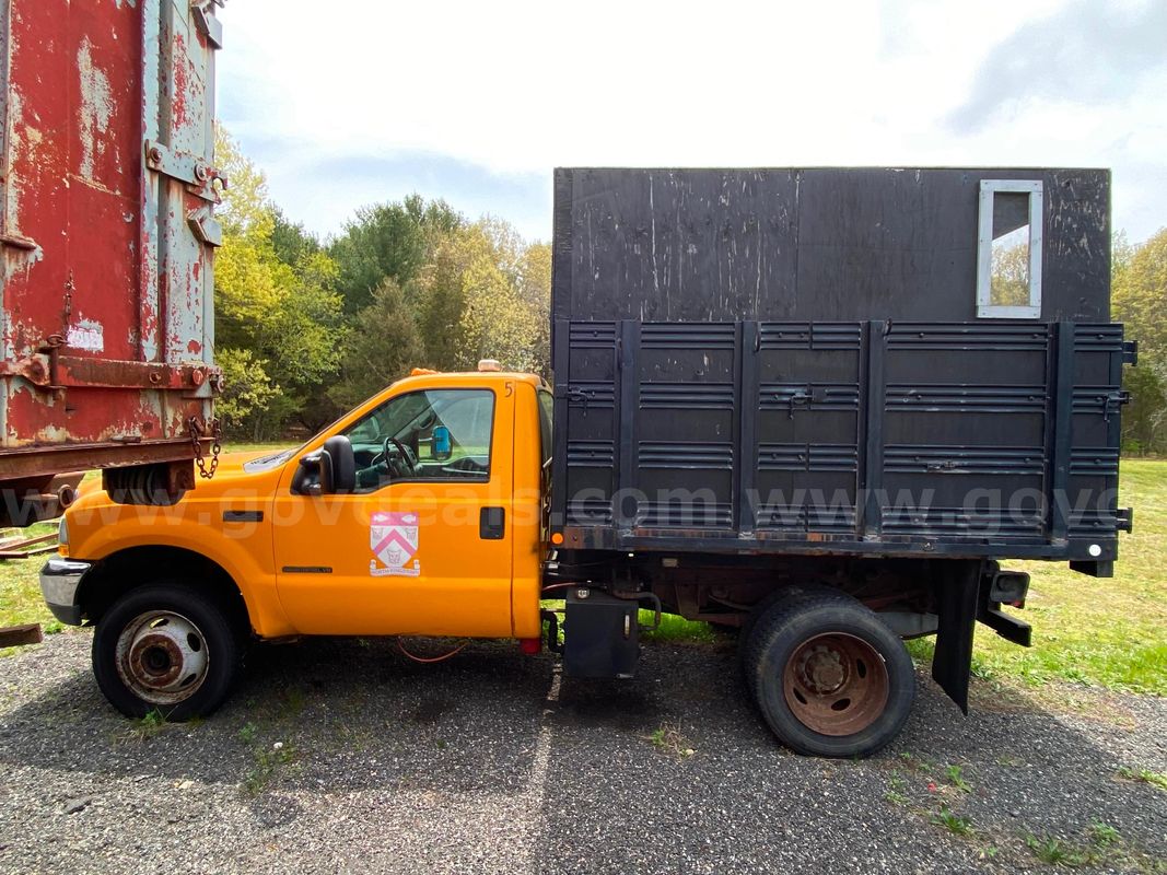 2002 Ford F-550