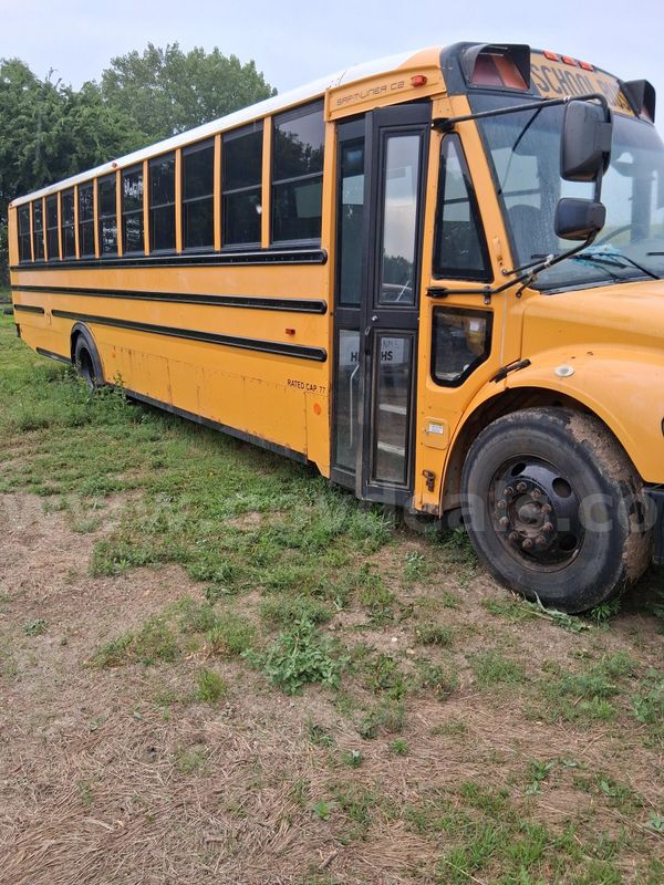 2012 Freightliner B2 Thomas Bus