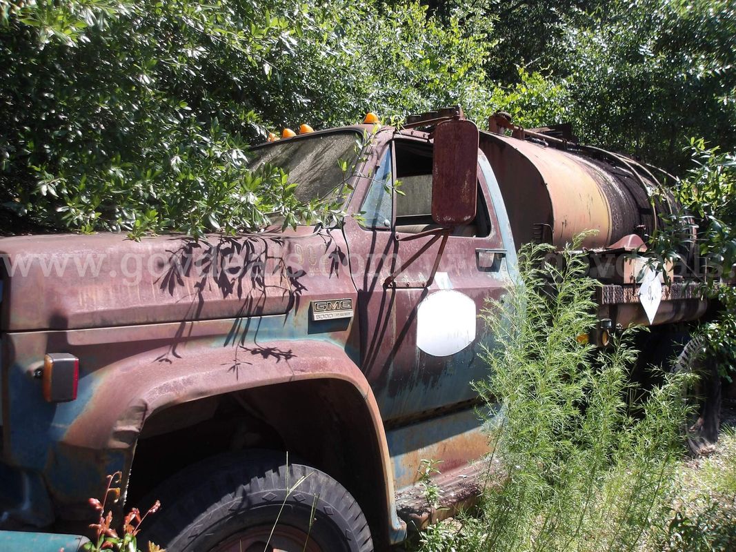 GMC 6000 Truck