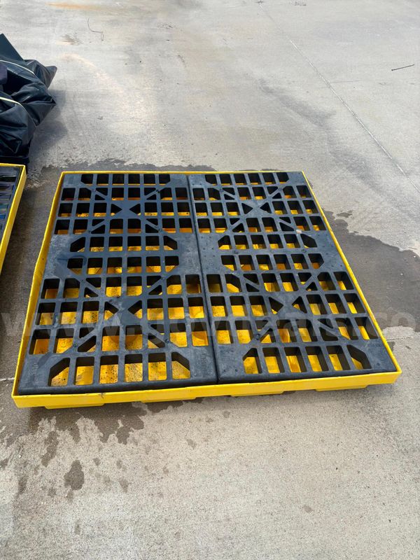 Spill Containment Workstation - 4 Drum