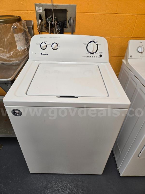 Washer & Dryer (Amana Washer & GE Dryer)