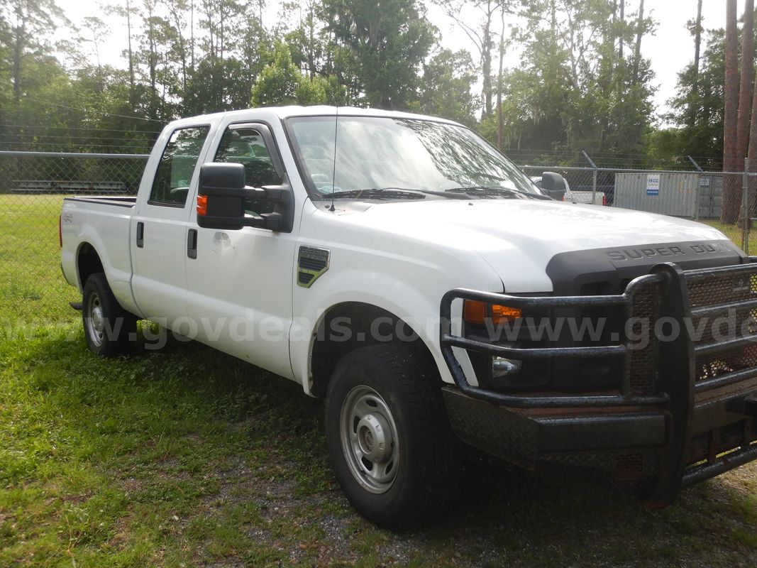 2010 Ford F-250 SD XL Crew Cab 4WD