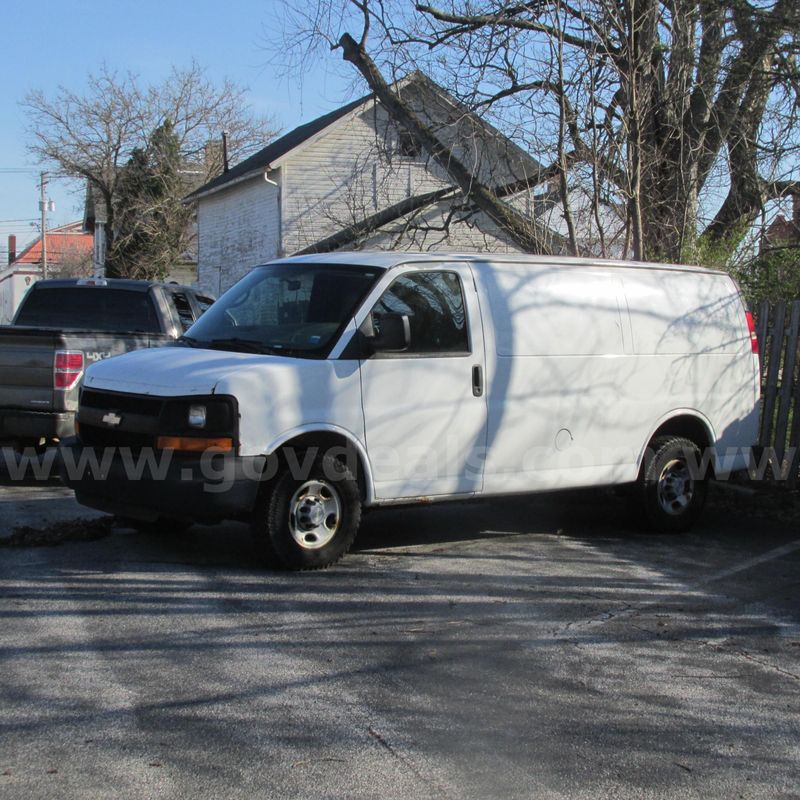2009 Chevy Express van
